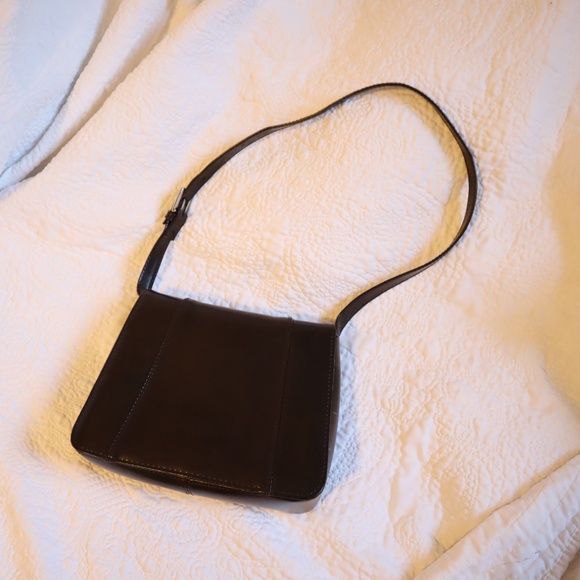 SOLD VINTAGE SHOULDER BAG - Picture 6 of 16